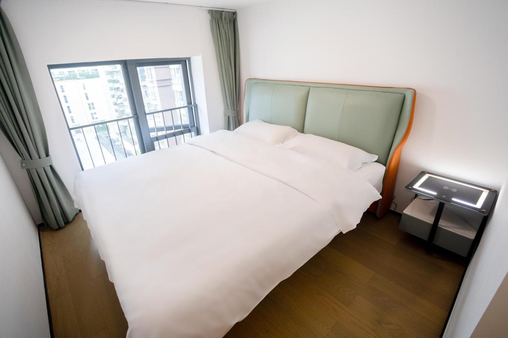 Sunny International Apartment From Beijing Road Guangzhou Bagian luar foto