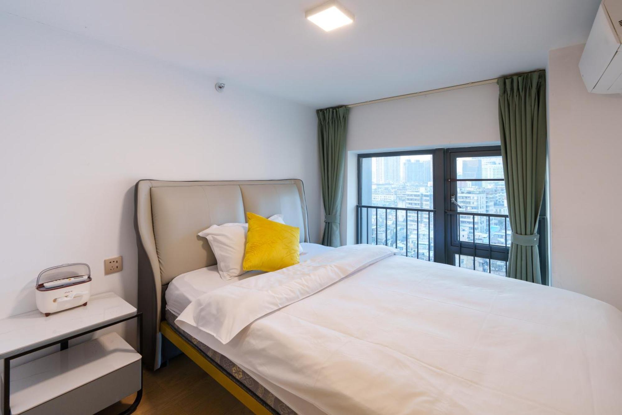 Sunny International Apartment From Beijing Road Guangzhou Bagian luar foto